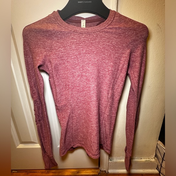 Lululemon long sleeve top with thumb holes and back zipper pocket - Picture 1 of 4